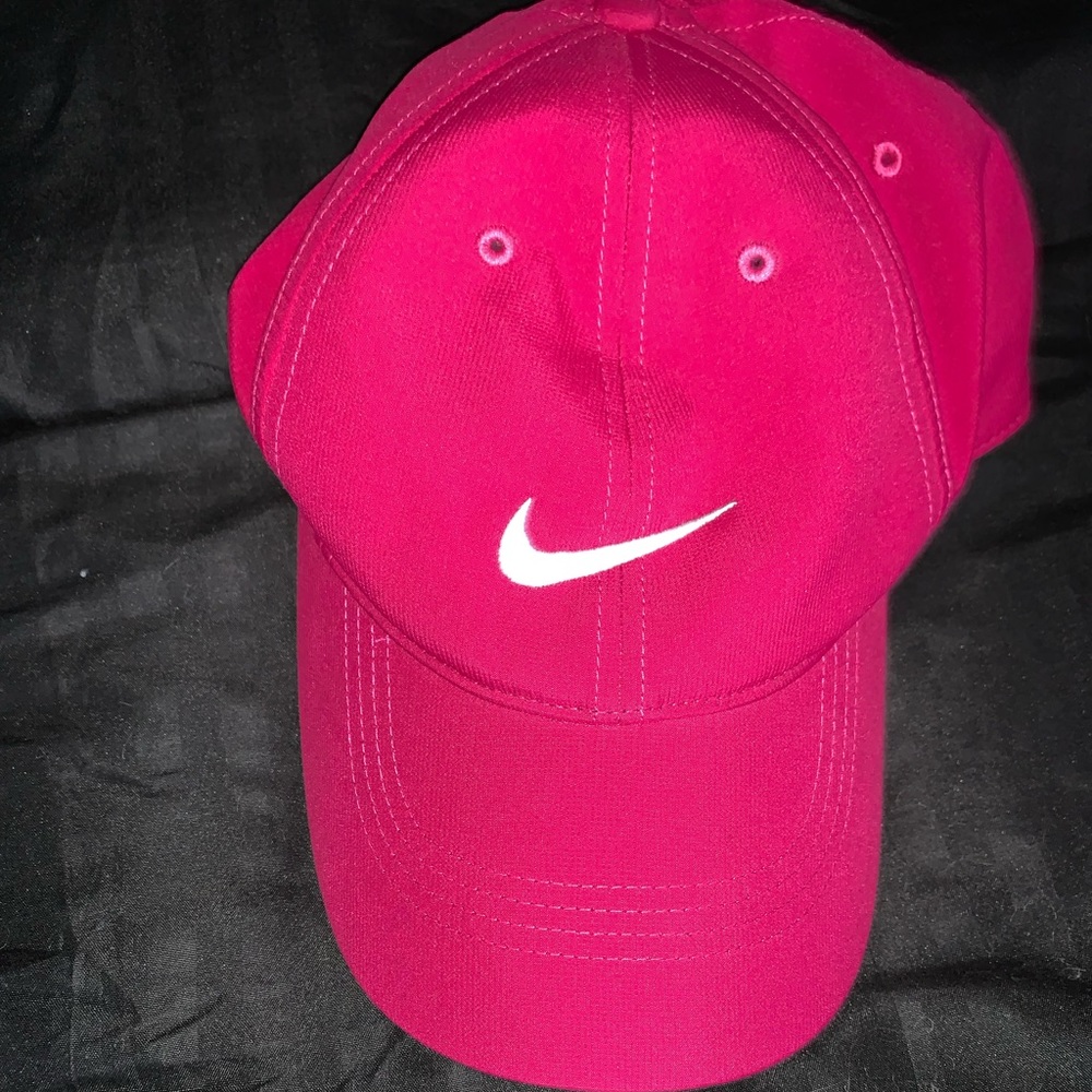 pink Nike hat